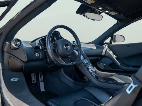 Used 2016 McLaren 650S Spider image 51