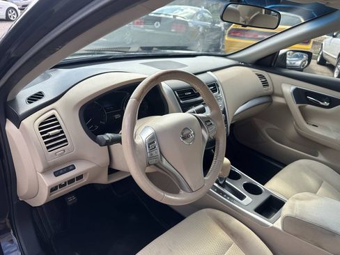 Used 2015 Nissan Altima 2.5 SV FWD image 17