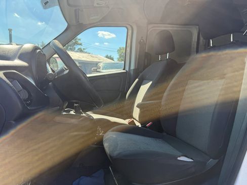 Used 2015 RAM ProMaster City Tradesman FWD image 10