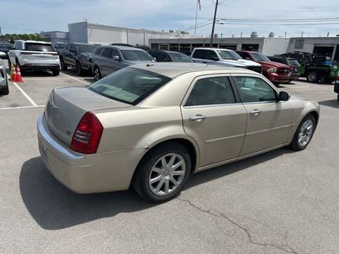 Used 2007 Chrysler 300 C RWD image 19
