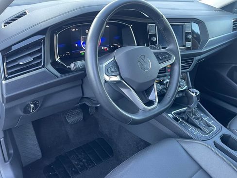 Used 2024 Volkswagen Jetta SE image 16