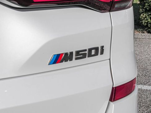 Used 2021 BMW X5 M50i image 63