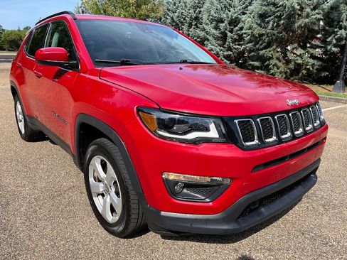 Used 2018 Jeep Compass Latitude w/ Popular Equipment Group AWD/4WD image 31