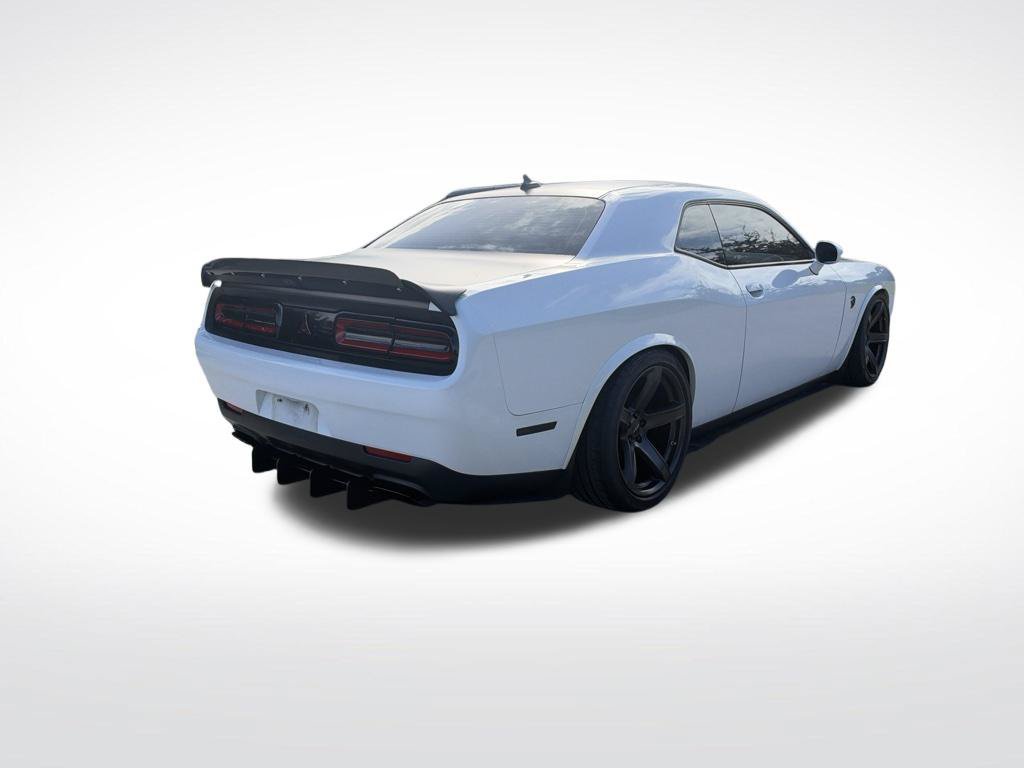Used 2017 Dodge Challenger SRT Hellcat RWD image 5