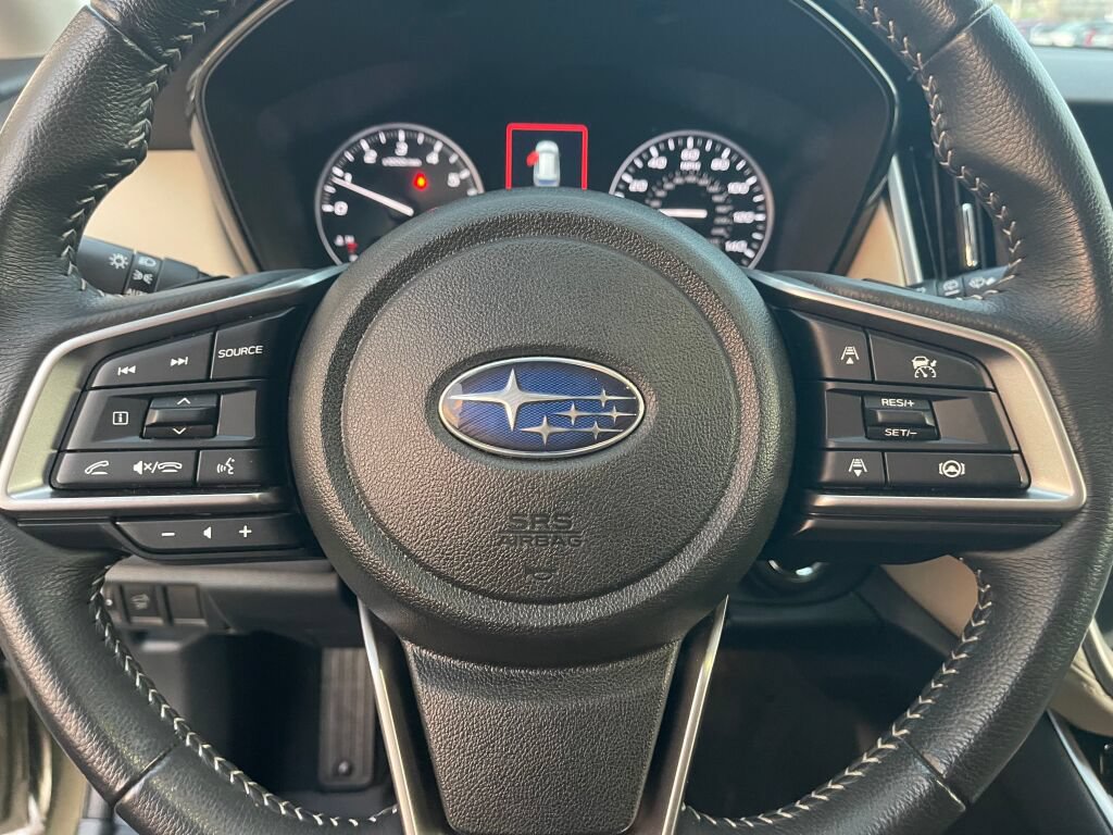 Used 2025 Subaru Outback Premium AWD/4WD image 15