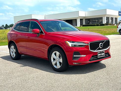 Used 2022 Volvo XC60 B5 Momentum AWD/4WD image 10