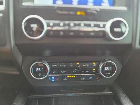 Used 2020 Ford Expedition Limited RWD image 25
