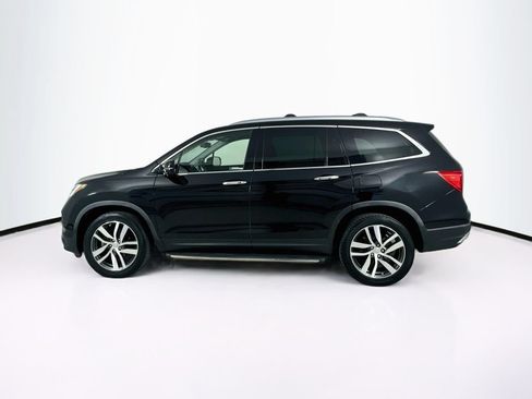 Used 2018 Honda Pilot Touring image 4
