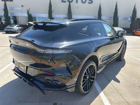 Used 2023 Aston Martin DBX 707 image 4