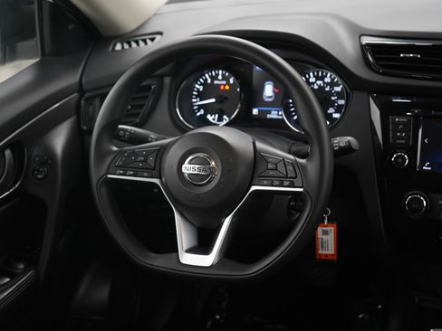 Used 2019 Nissan Rogue S AWD/4WD image 13