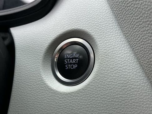 Used 2022 Toyota Corolla SE FWD image 10