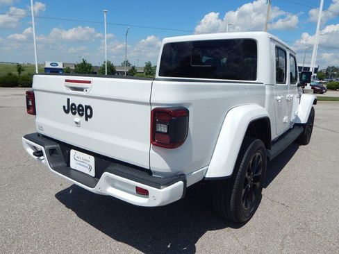 Used 2023 Jeep Gladiator Overland image 3