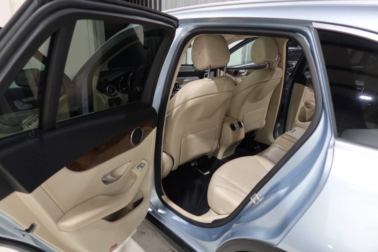 Used 2018 Mercedes-Benz GLC 300 image 16