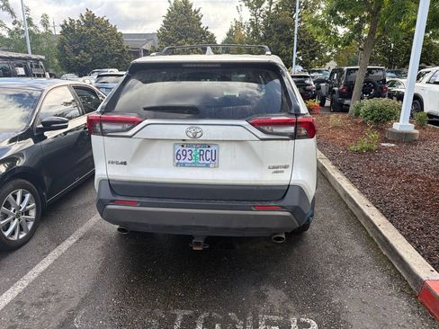 Used 2019 Toyota RAV4 Limited w/ Advanced Technology Package AWD/4WD image 4