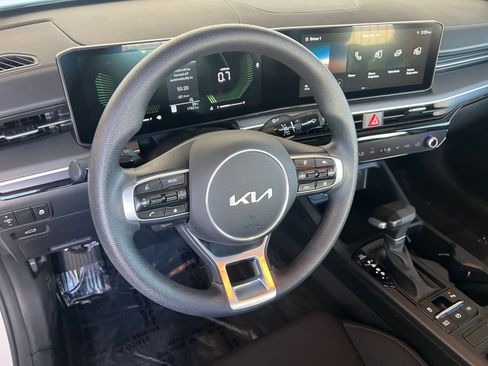 Used 2025 Kia K5 LXS image 28
