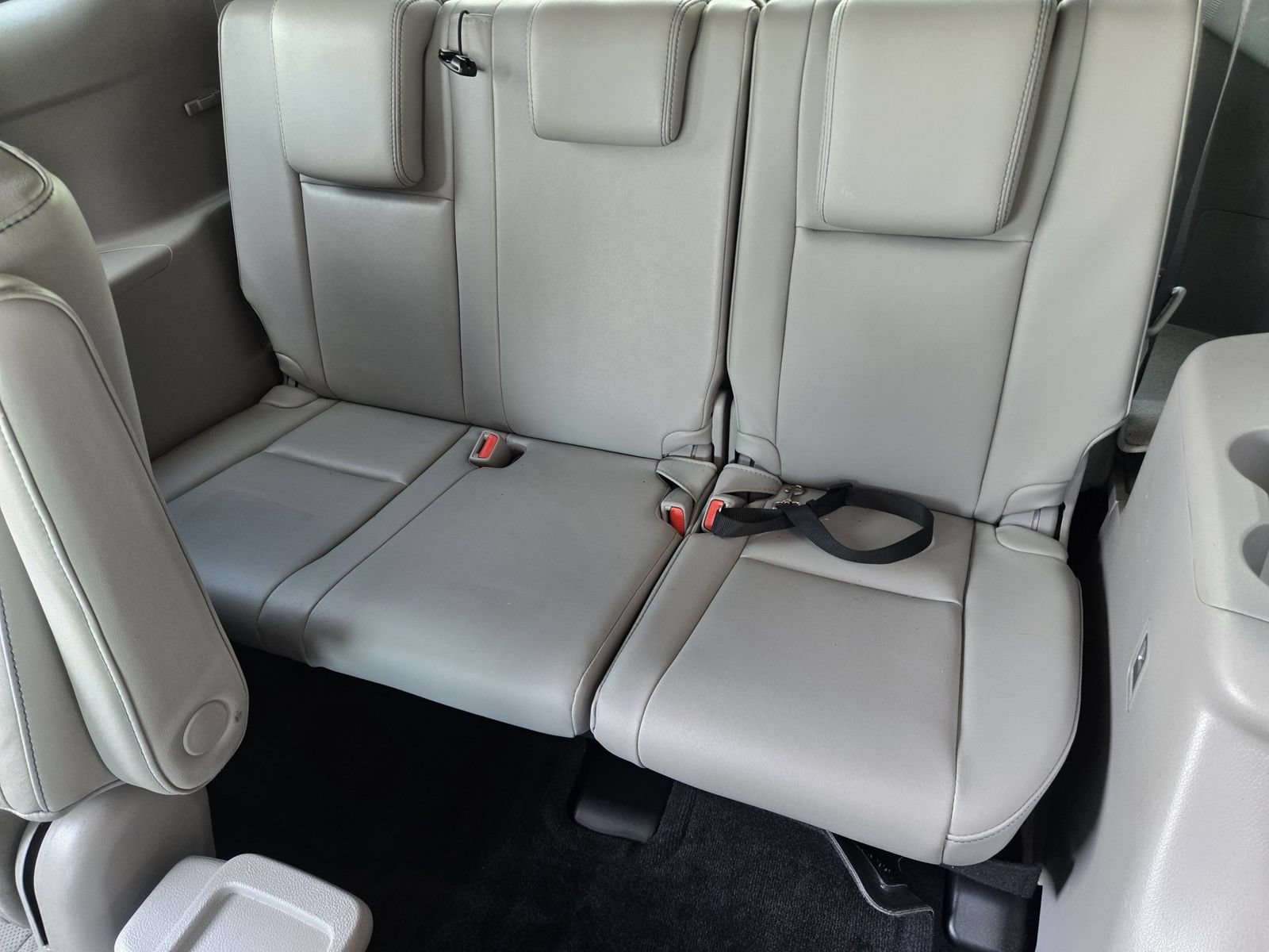 Used 2016 Toyota Highlander Limited FWD image 30