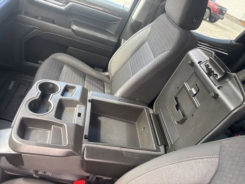 Used 2023 GMC Sierra 1500 Elevation image 24