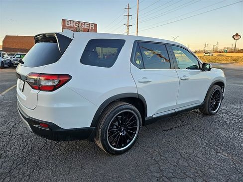 Used 2023 Honda Pilot EX-L image 8
