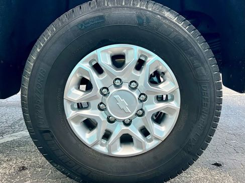 Used 2022 Chevrolet Silverado 2500 LTZ w/ LTZ Plus Package image 21