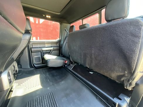 Used 2019 Ford F150 Lariat w/ Equipment Group 502A Luxury AWD/4WD image 13