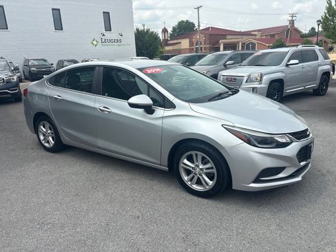 Used 2016 Chevrolet Cruze LT w/ Convenience Package FWD image 6