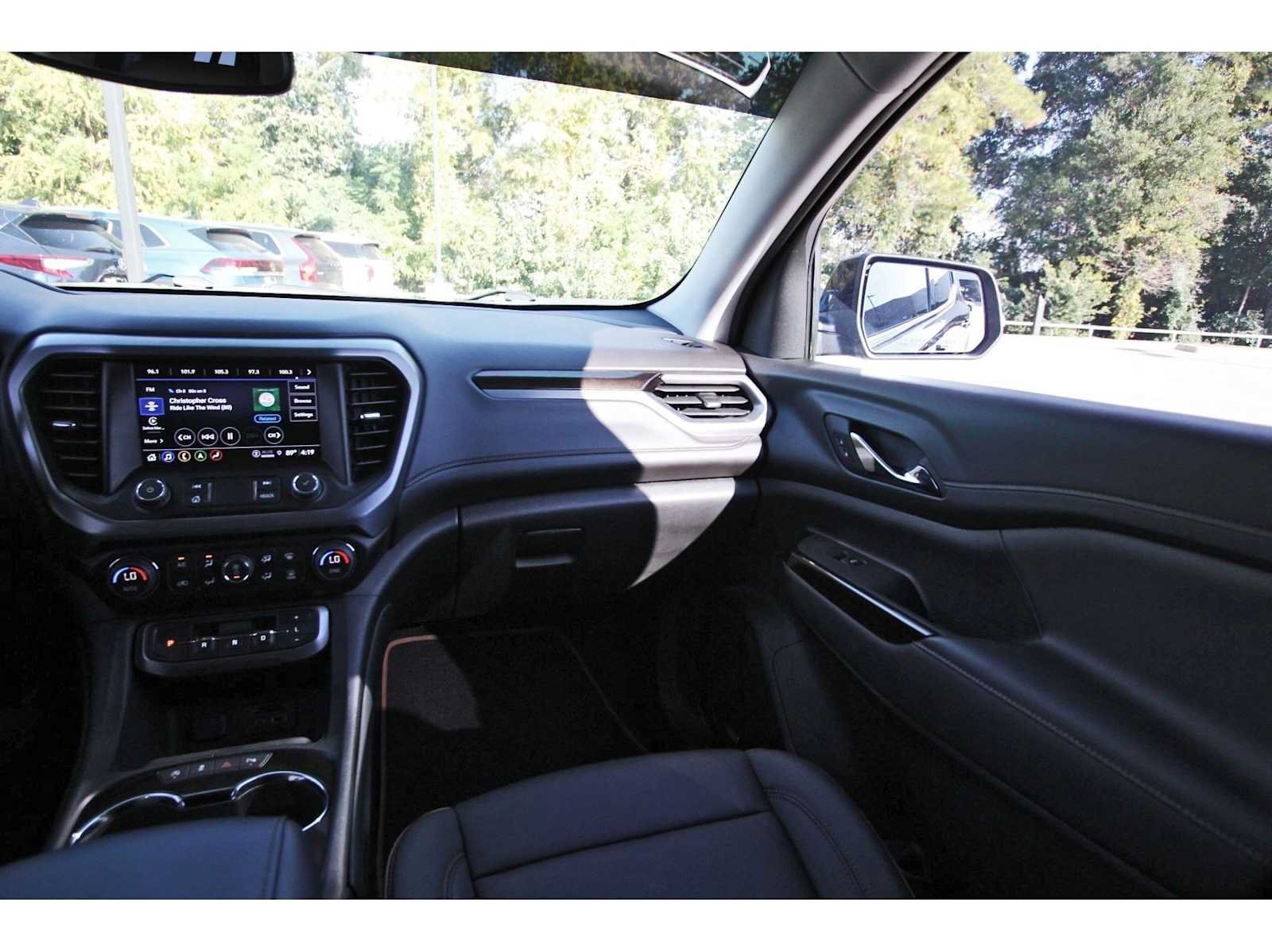 Used 2023 GMC Acadia AT4 w/ Technology Package AWD/4WD image 8