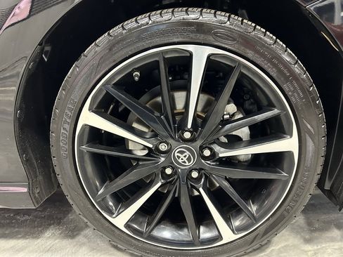 Used 2019 Toyota Camry XSE image 21