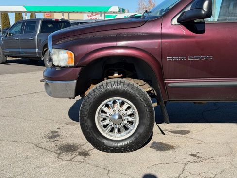 Used 2005 Dodge Ram 2500 Truck SLT w/ Quad Cab Big Horn Value Group image 11