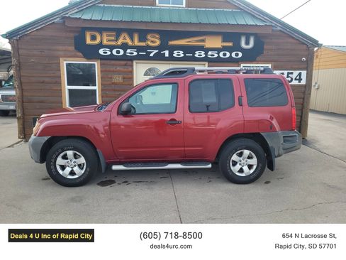 Used 2010 Nissan Xterra S image 1