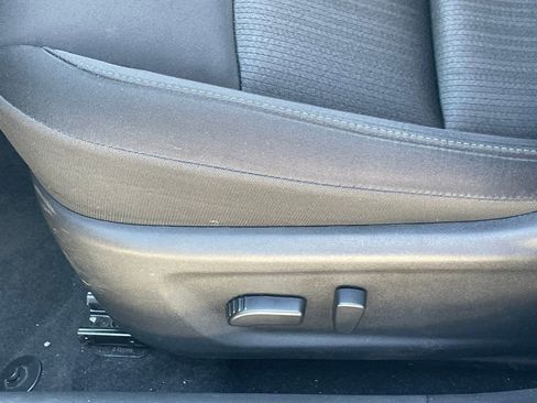 Used 2025 Nissan Altima 2.5 SV image 5