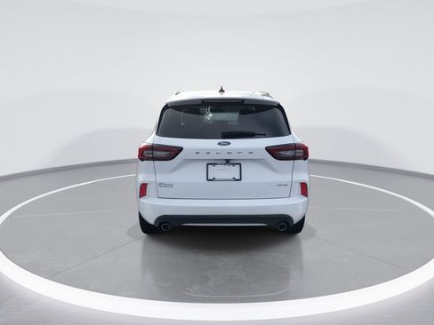 Used 2023 Ford Escape ST-Line AWD/4WD image 7