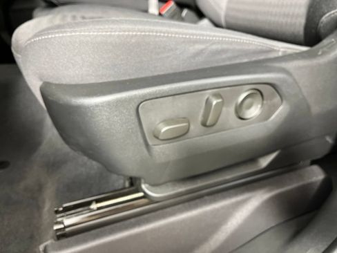 Certified 2024 Chevrolet Silverado 2500 Custom w/ Custom Value Package AWD/4WD image 26