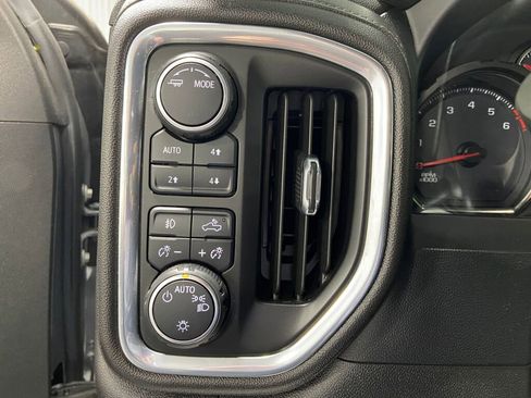 Used 2022 Chevrolet Silverado 1500 LT Trail Boss w/ LPO, Dark Essentials Package image 12