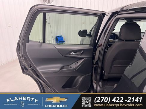 Used 2025 Chevrolet Equinox LT FWD image 10