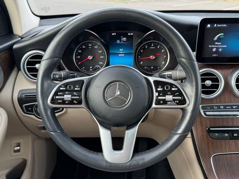 Used 2020 Mercedes-Benz GLC 300 4MATIC image 12