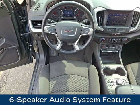 Used 2021 GMC Terrain SLE w/ Driver Convenience Package image 3