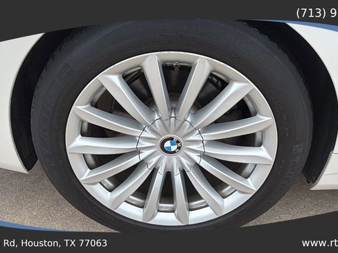 Used 2018 BMW 740i xDrive AWD/4WD image 11