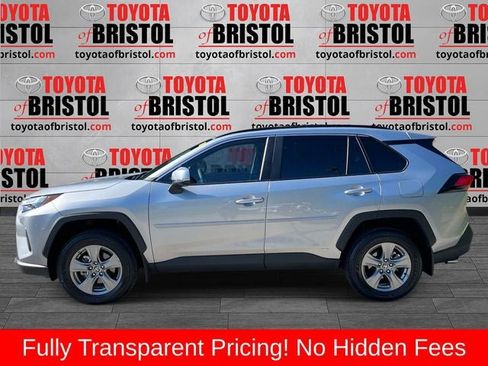 Used 2025 Toyota RAV4 XLE w/ Convenience Package AWD/4WD image 6