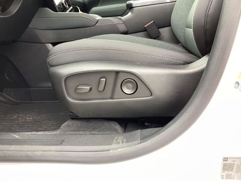 New 2026 GMC Terrain AT4 w/ LPO, Floor Liner Package AWD/4WD image 22