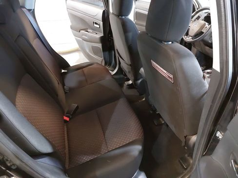 Used 2017 Mitsubishi Outlander Sport SE AWD/4WD image 11