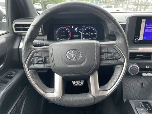 Certified 2025 Toyota Tacoma TRD Sport AWD/4WD image 16