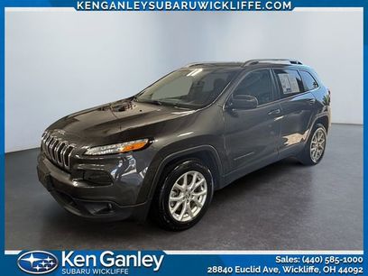 Used 2016 Jeep Cherokee Latitude w/ Safety/Convenience Group