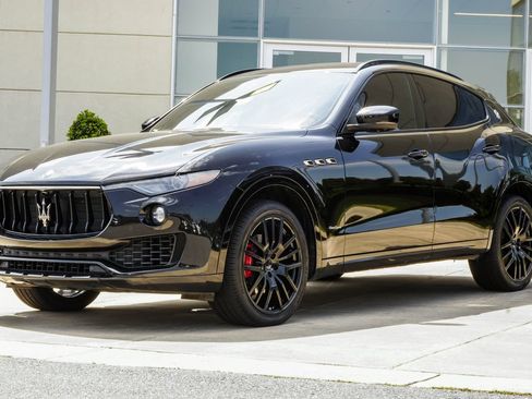 Used 2018 Maserati Levante GranSport AWD/4WD image 8