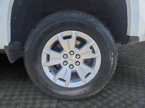 Used 2022 Chevrolet Colorado LT w/ Fleet Safety Package AWD/4WD image 34