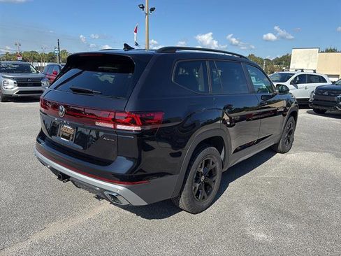 New 2026 Volkswagen Atlas Peak Edition AWD/4WD image 6