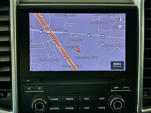 Used 2017 Porsche Cayenne image 13