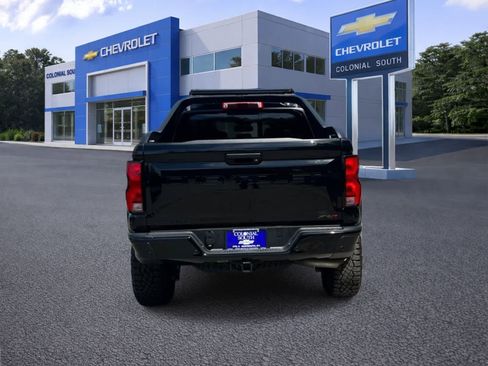 Certified 2025 Chevrolet Colorado ZR2 w/ Midnight Edition AWD/4WD image 5
