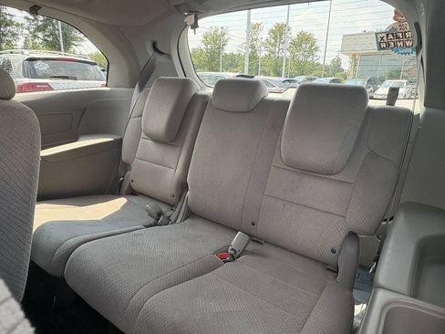 Used 2014 Honda Odyssey EX image 18