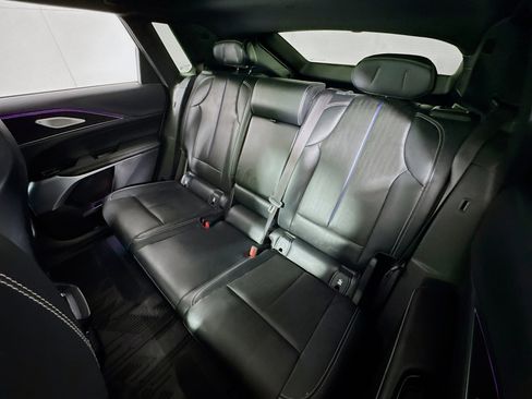 Used 2024 Cadillac Lyriq Luxury AWD/4WD image 24
