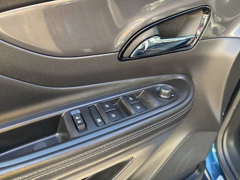 Used 2019 Buick Encore Essence w/ Experience Buick Package image 15